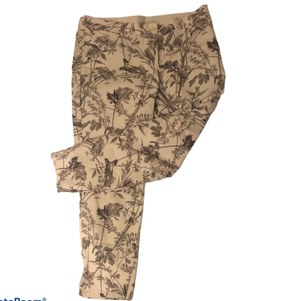 Patterned White Pants